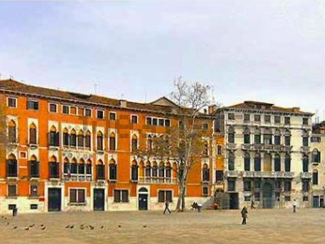 Locale Commerciale in vendita a Venezia