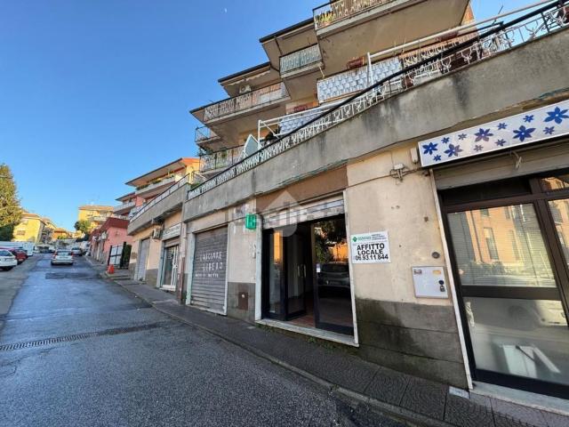 Locale Commerciale in vendita a Ville di Nemi, Roma Capitale
