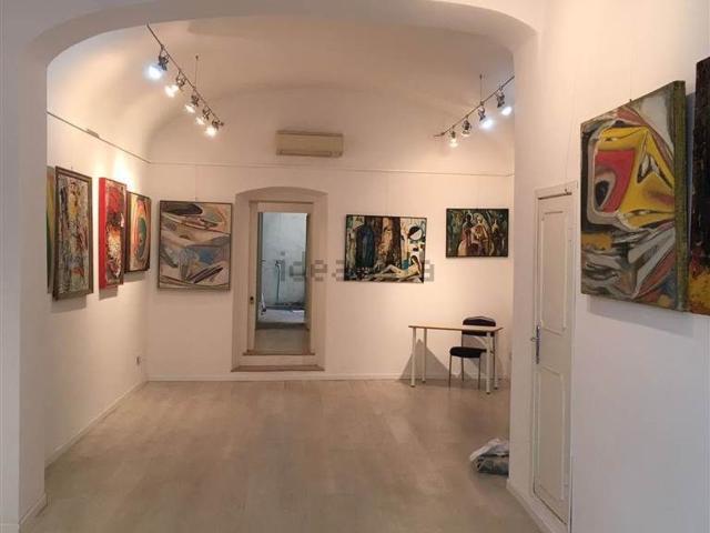 Locale Commerciale in vendita a San Niccolò, Firenze