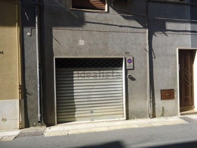 Locale Commerciale in vendita a Puglia, Brindisi