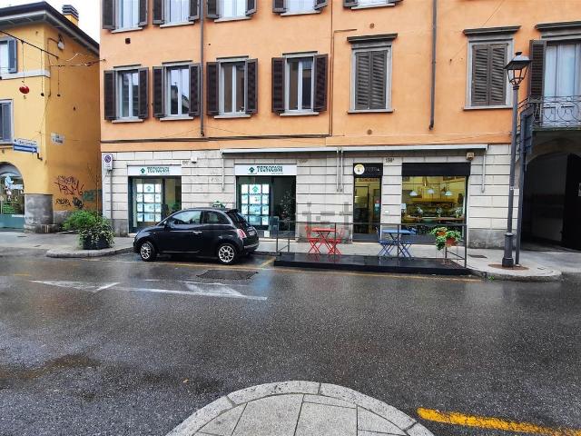 Locale Commerciale in vendita a Città Alta, Bergamo
