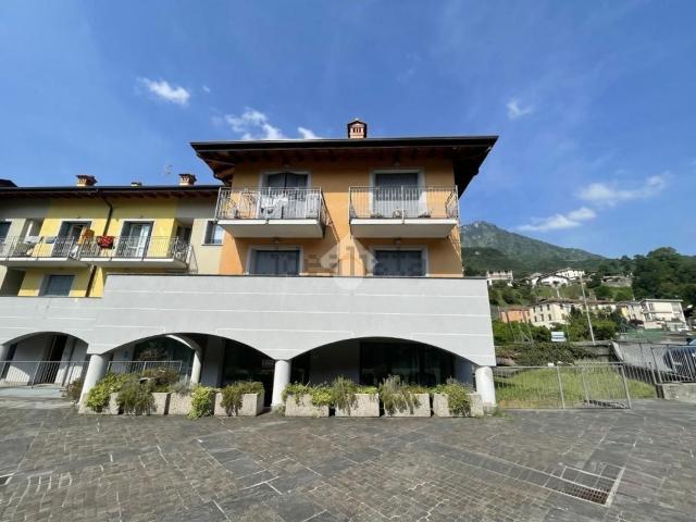 Locale Commerciale in vendita a Sovere, Lombardia