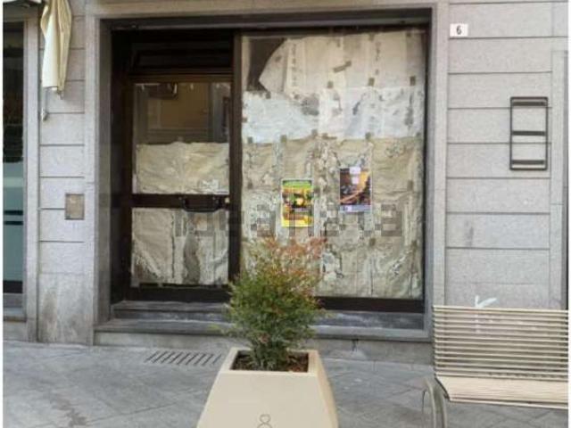 Locale Commerciale in vendita a Piemonte, Alessandria