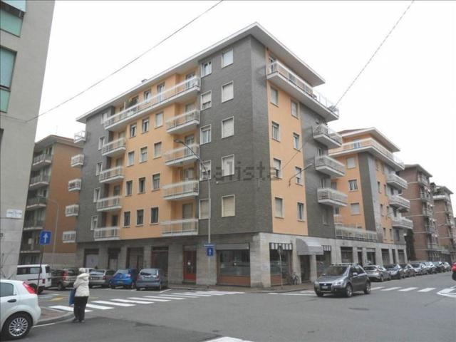 Locale Commerciale in vendita a Piazzo, Piemonte