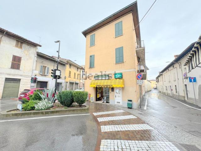 Locale Commerciale in vendita a Coccaglio, Brescia