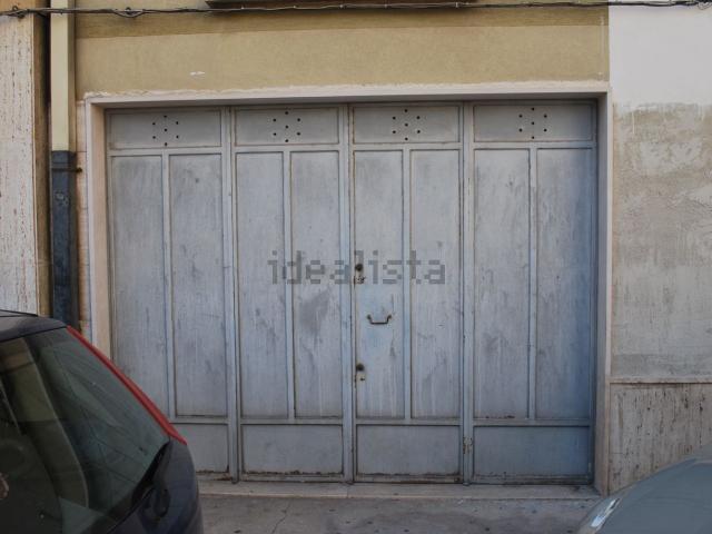 Locale Commerciale in vendita a Puglia, Brindisi