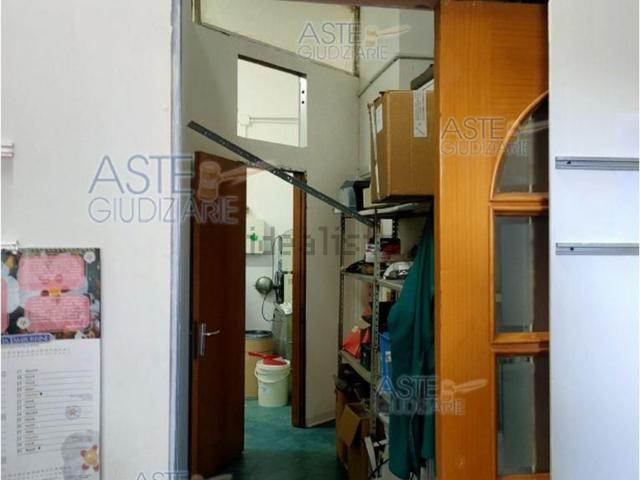 Locale Commerciale in vendita a Unione dei Comuni della Val Vibrata, Martinsicuro