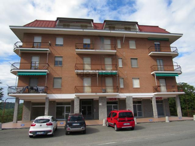 Locale Commerciale in vendita a Piemonte, Alessandria