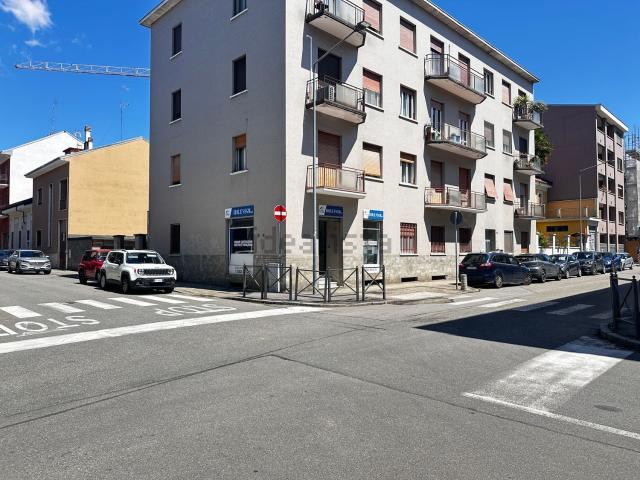 Locale Commerciale in vendita a Santa Rita, Piemonte