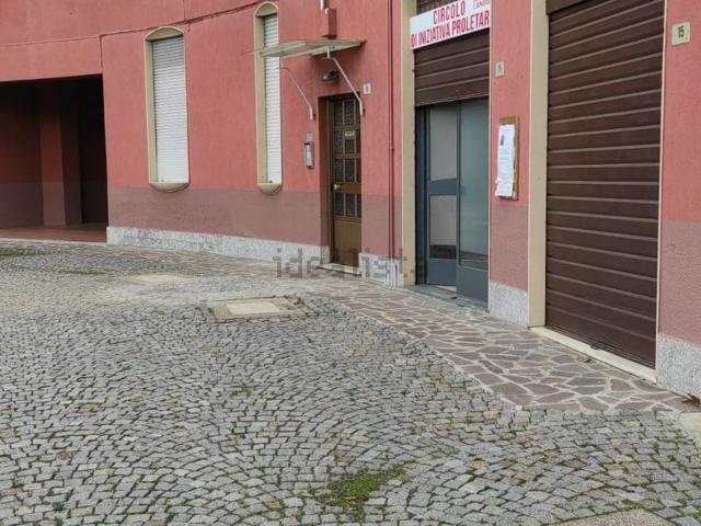 Locale Commerciale in vendita a Sant'Anna, Busto Arsizio