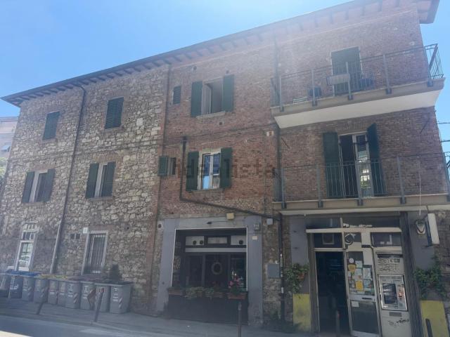 Locale Commerciale in vendita a Madonna Alta, Cenerente