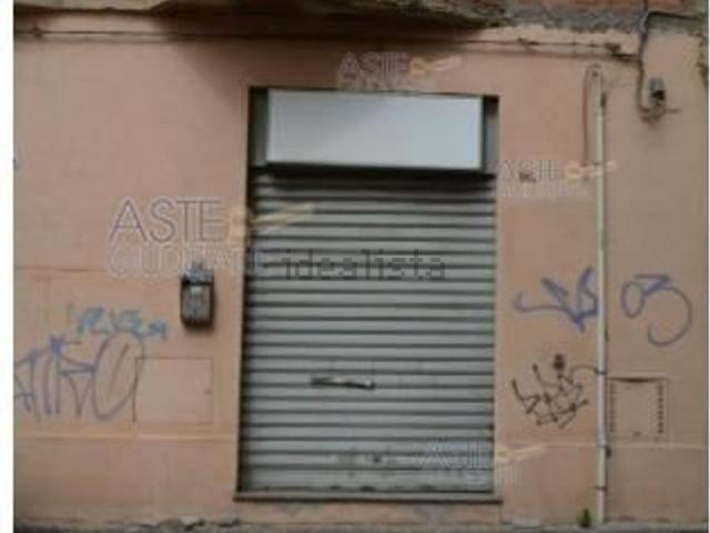 Locale Commerciale in vendita a San Giuseppe - Santa Teresa - Parteolla, Cagliari