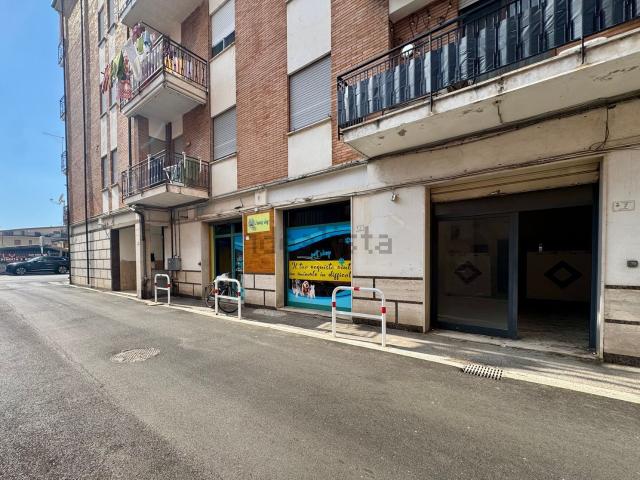 Locale Commerciale in vendita a Agropoli, Campania