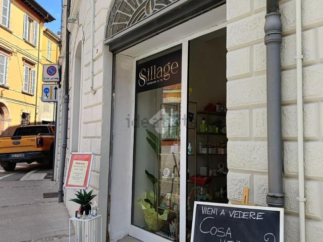 Locale Commerciale in vendita a Unione dei comuni Valle del Savio, Cesenà