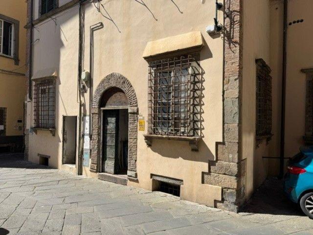 Locale Commerciale in vendita a San Concordio, Bagni Di Lucca Ponte
