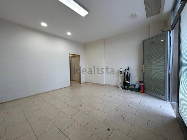 Locale Commerciale in vendita a San Giovanni alla Vena, San Giovannialla Vena