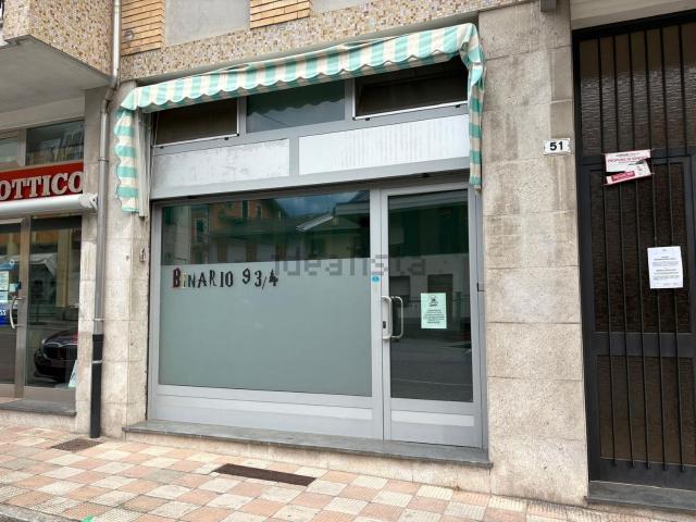 Locale Commerciale in vendita a Torille, Verres