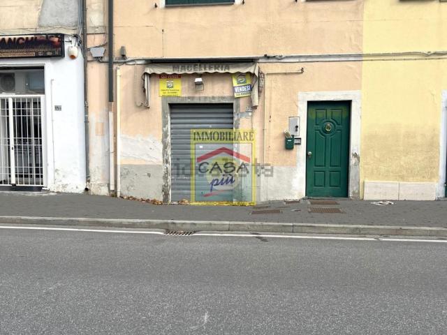Locale Commerciale in vendita a Ospedaletto, Pisa