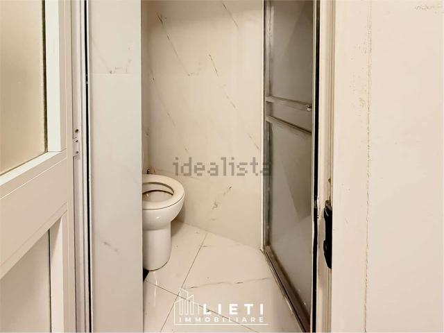 Locale Commerciale in vendita a Puglia, Taranto