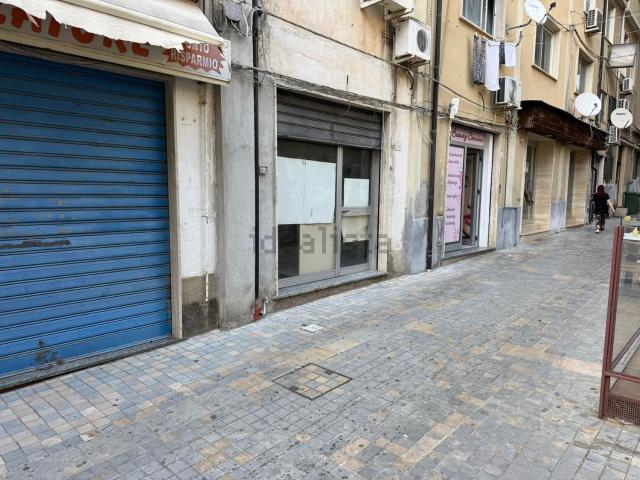 Locale Commerciale in vendita a Borgo Medievale, Agropoli