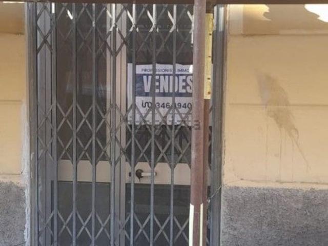 Locale Commerciale in vendita a Villetta, Albisola Capo