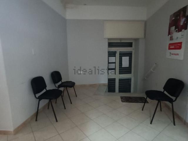Locale Commerciale in vendita a Qualiano, Campania
