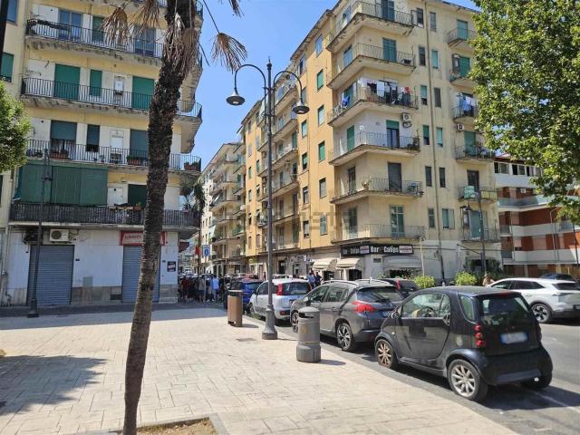 Locale Commerciale in vendita a Piedimonte, Nocera Inferiore