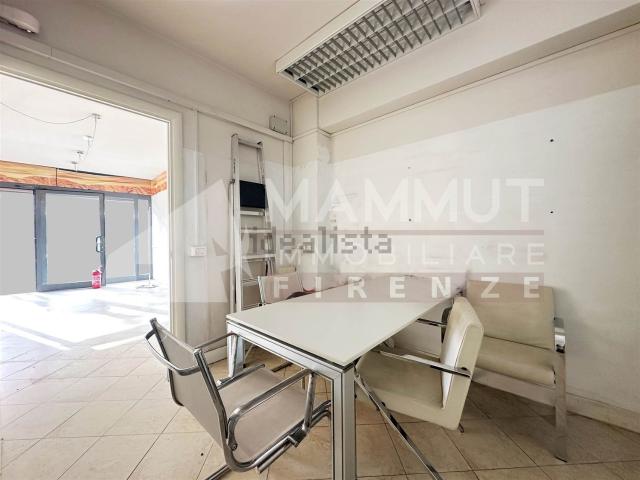 Locale Commerciale in vendita a Romito, Firenze