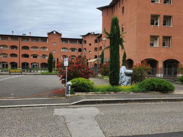 Locale Commerciale in vendita a Ferentino, Lazio