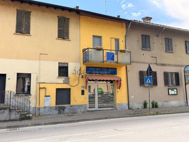 Locale Commerciale in vendita a Casa Cairola, Landriano