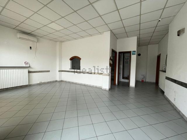 Locale Commerciale in vendita a Piemonte, Asti