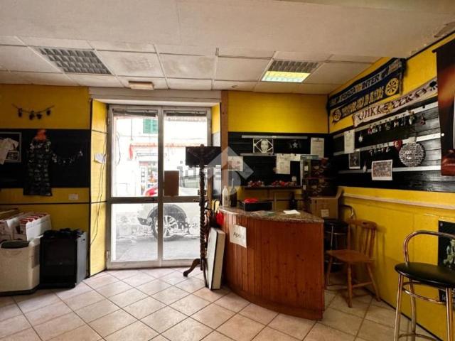 Locale Commerciale in vendita a Garibaldi, Livorno
