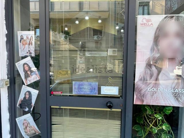 Locale Commerciale in vendita a Acireale, Sicilia