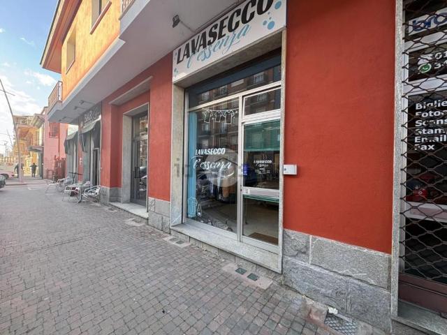 Locale Commerciale in vendita a Piemonte, Torino