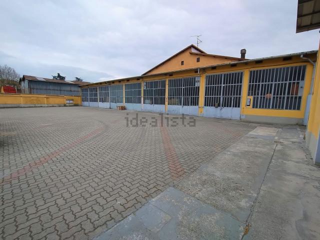Locale Commerciale in vendita a Piemonte, Alessandria