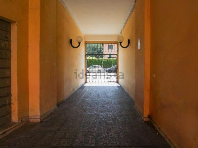 Locale Commerciale in vendita a Zivido, San Giuliano Milanese