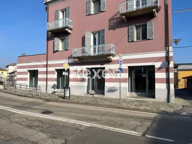 Locale Commerciale in vendita a Nizza Monferrato, Asti