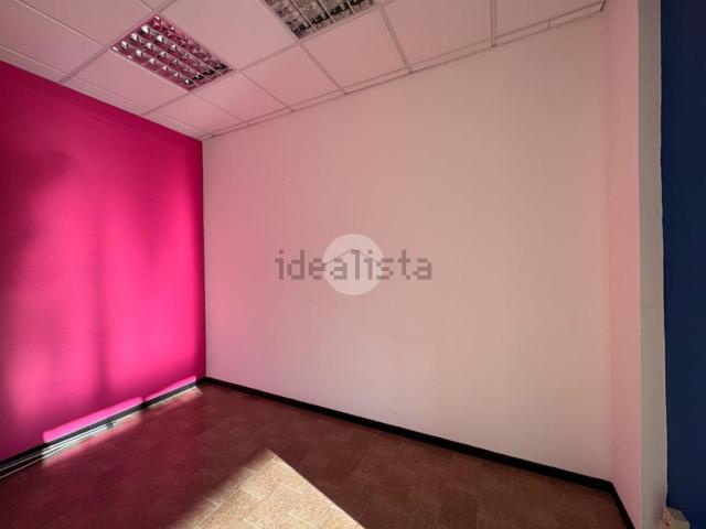 Locale Commerciale in vendita a Rodengo Saiano, Lombardia