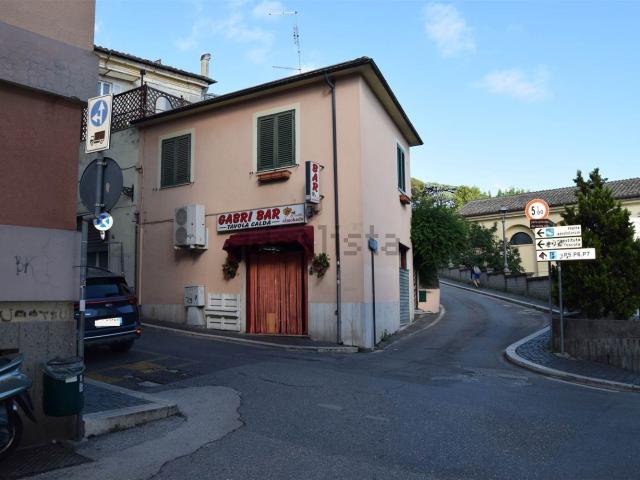 Locale Commerciale in vendita a Roma Capitale, Lazio