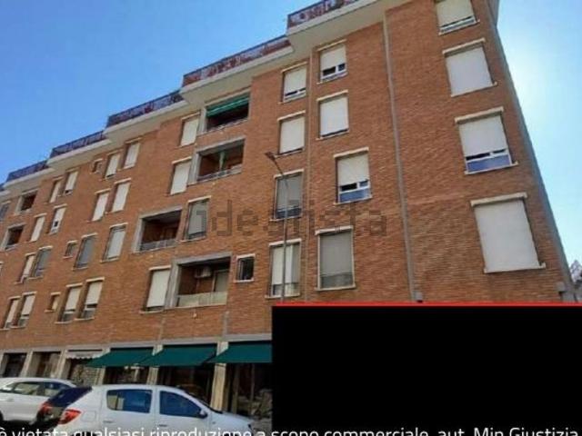 Locale Commerciale in vendita a Piemonte, Alessandria