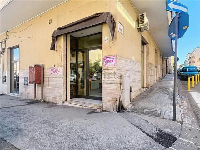 Locale Commerciale in vendita a Cappuccini, Cala Di Volpe