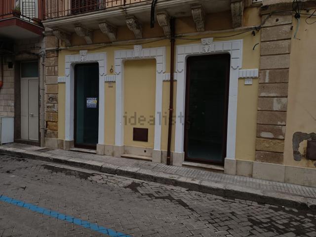 Locale Commerciale in vendita a Pachino, Sicilia