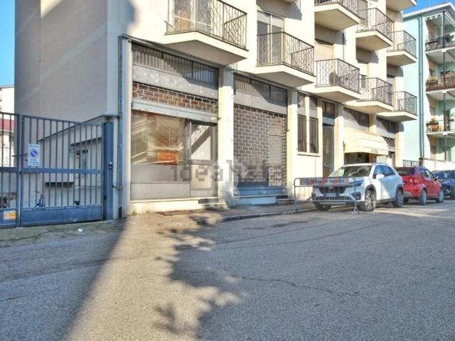 Locale Commerciale in vendita a Porta Casale, Vercelli