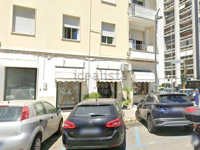 Locale Commerciale in vendita a Villaggio Trieste, Latina