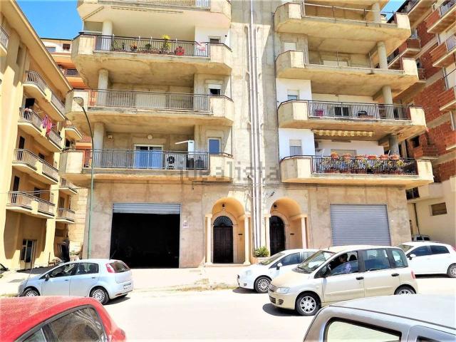 Locale Commerciale in vendita a Favara, Sicilia