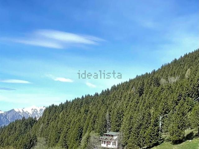 Locale Commerciale in vendita a Comunità montana della valle Camonica, Angolo Terme