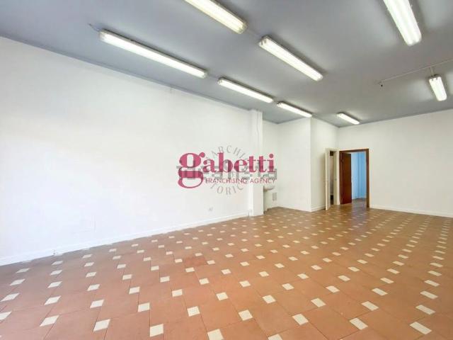 Locale Commerciale in vendita a Quartiere 4, Firenze