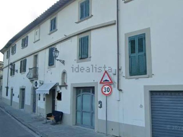 Locale Commerciale in vendita a La Serra, Carmignano
