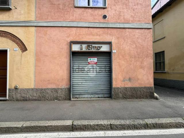 Locale Commerciale in vendita a Macherio, Lombardia
