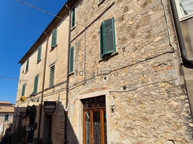 Locale Commerciale in vendita a Unione dei Comuni Montani Amiata Grossetana, Semproniano